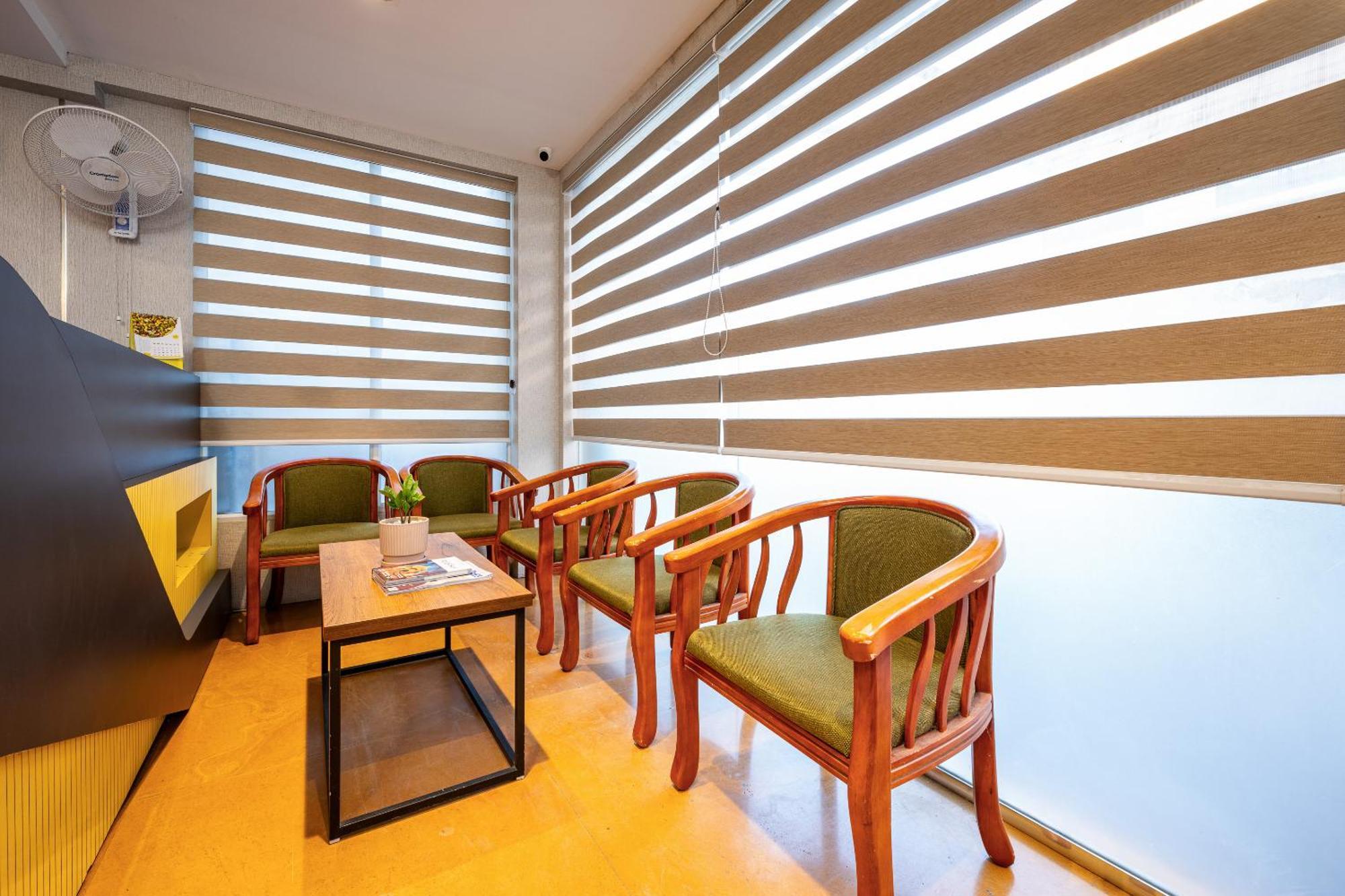 Cj Grande By Jesway Hotels & Resorts Kochi Bagian luar foto