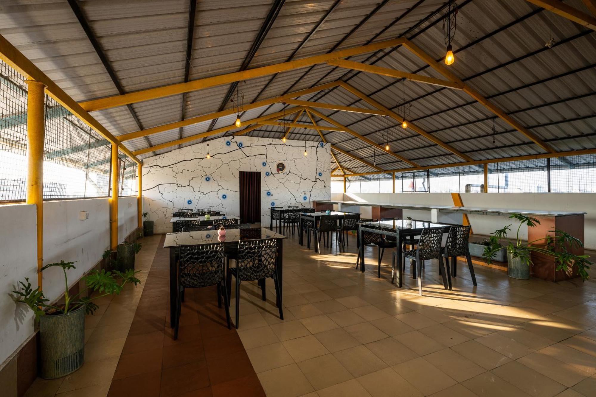 Cj Grande By Jesway Hotels & Resorts Kochi Bagian luar foto