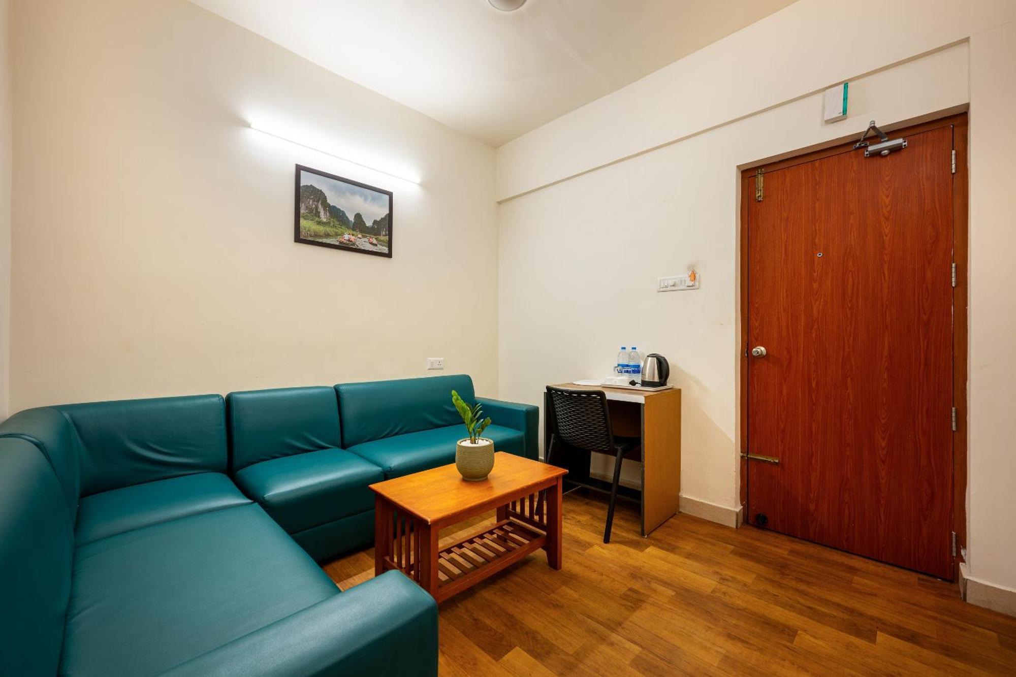 Cj Grande By Jesway Hotels & Resorts Kochi Bagian luar foto